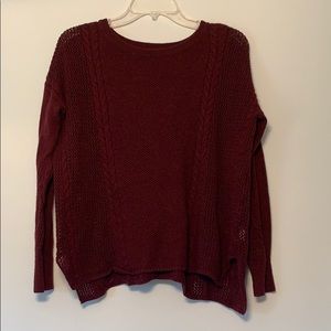 American Eagle maroon sweater